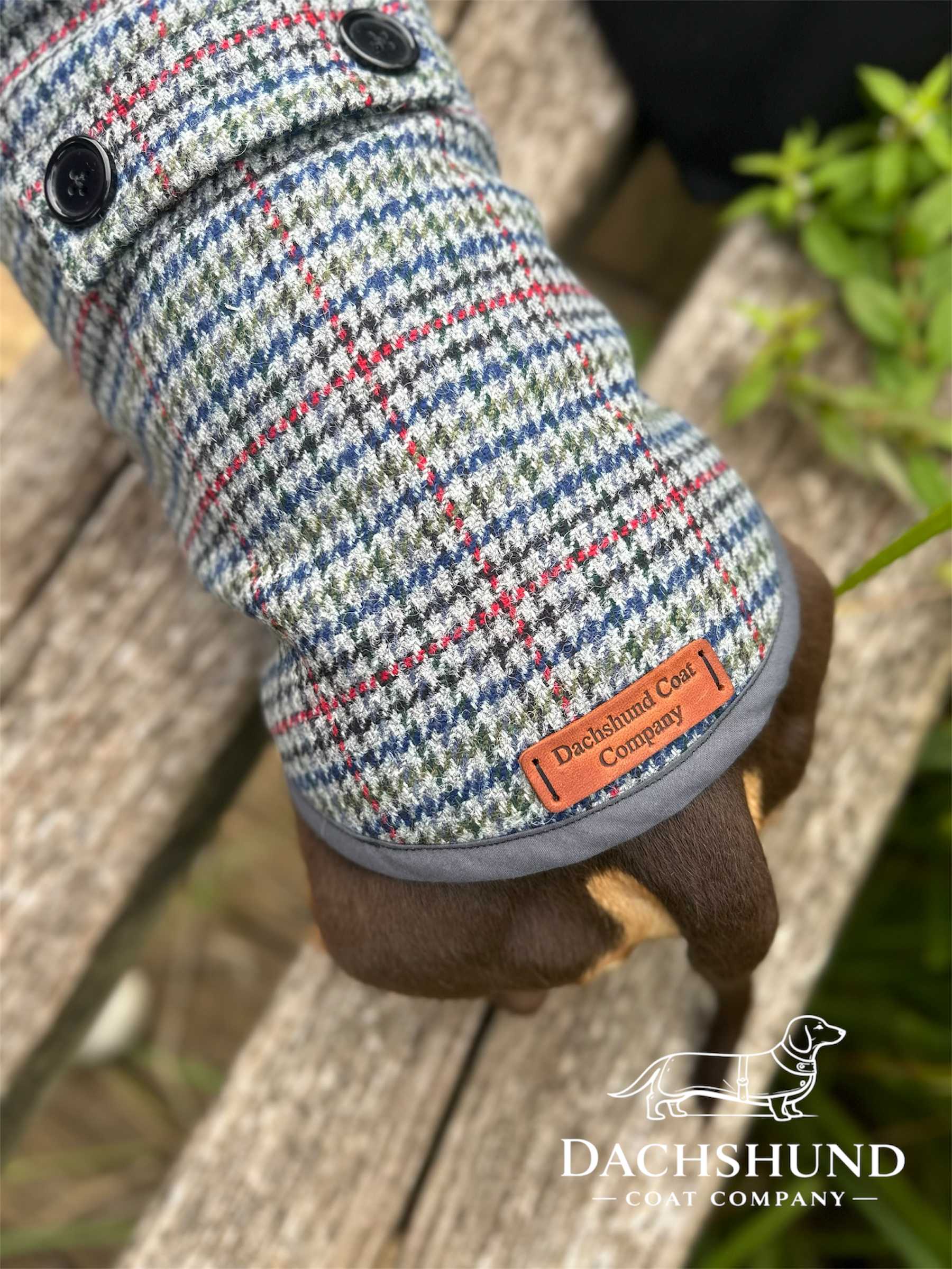 Blue/Grey/Red houndstooth tweed coat